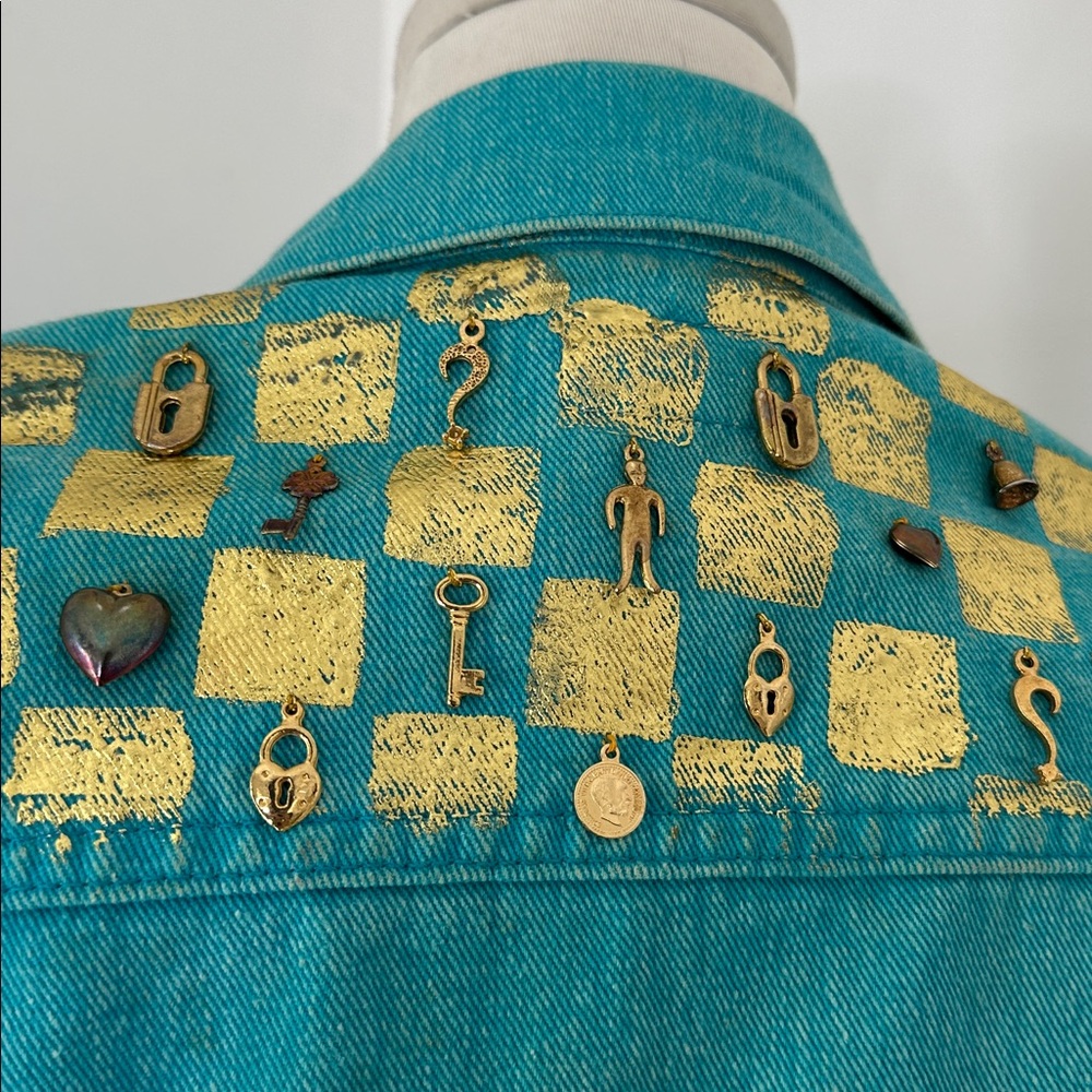 Vintage 80s Punk Charm Acid Wash Blue Denim Jacket - Picture 6 of 7